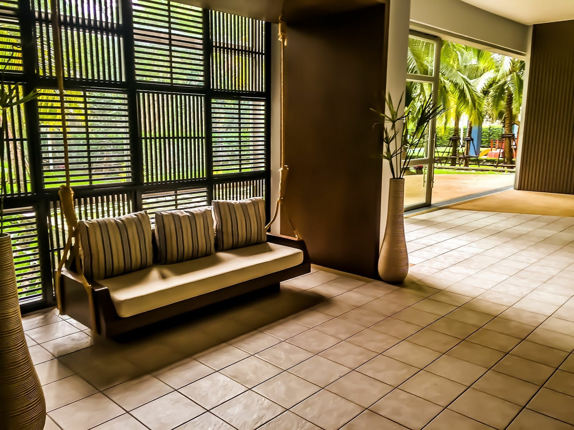 Lumpini Seaview Jomtien By Parikal Hotel Exterior photo